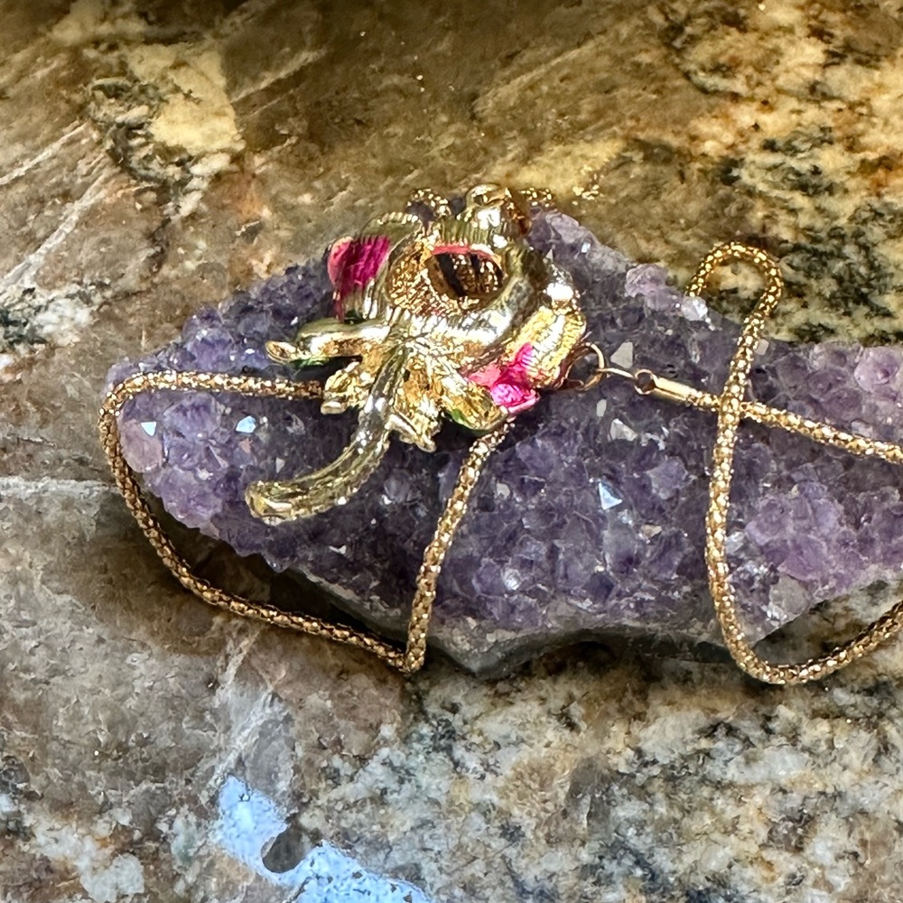 Rhinestone Rose Chain Necklace - Picture 5 of 7